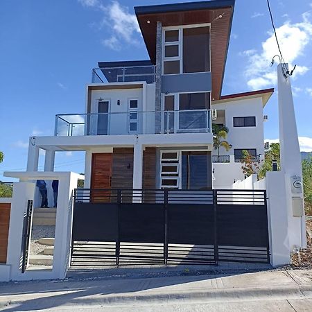 Casa Amores: Camaya Coast Mariveles Dış mekan fotoğraf