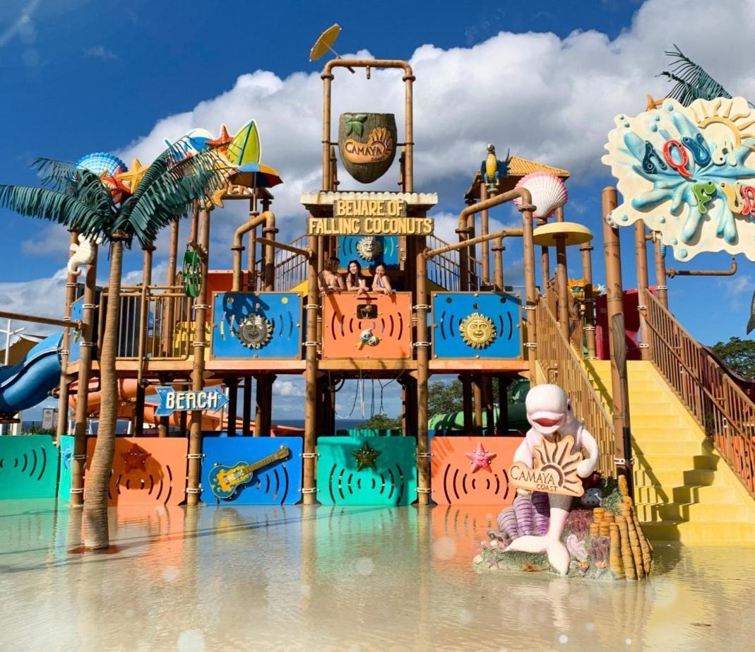 Casa Amores: Camaya Coast Mariveles Dış mekan fotoğraf